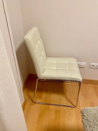 Silla polipiel.