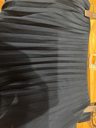 Falda midi plisada azul Zara