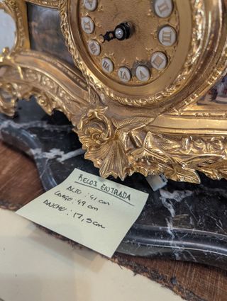 Reloj de mesa francés antiguo