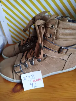 Botas de señora marrones