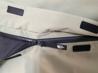 Chubasquero The North Face Verde y Negro