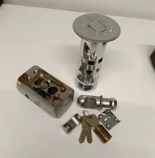 Cerradura Seguridad Puerta Enrollable