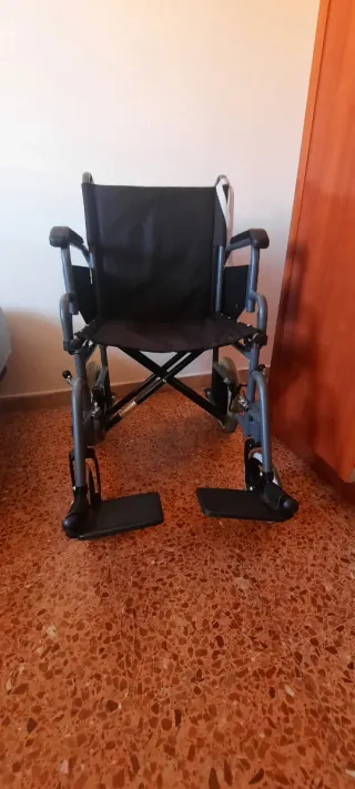 Silla de ruedas plegable,modelo Apolo 3