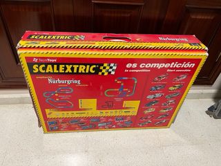 Scalextric Nürburgring 1:32 con 4 coches de 2006