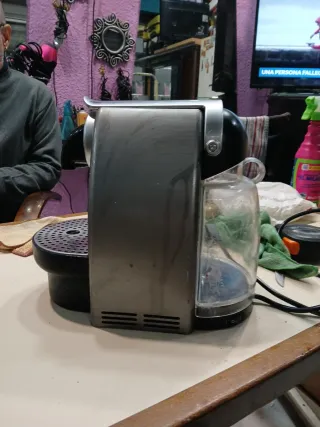 Cafetera Krups Nespresso Gris