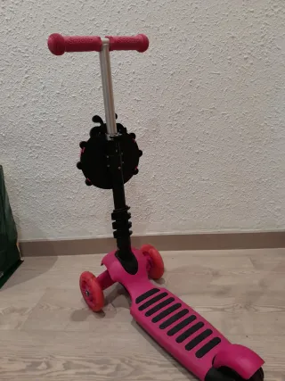 Patinete infantil rosa mariquita 3 ruedas