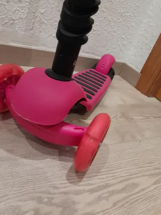 Patinete infantil rosa mariquita 3 ruedas