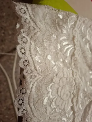 Top encaje tirantes .