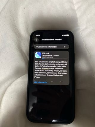 iPhone 12 Rojo con MagSafe