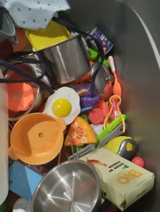 Piccola cucina in legno per bambini