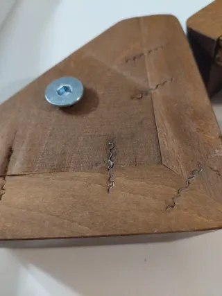 Patas de madera para sofá Natuzzi