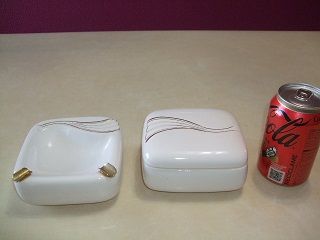 CENICERO Y TABAQUERA DE PORCELANA