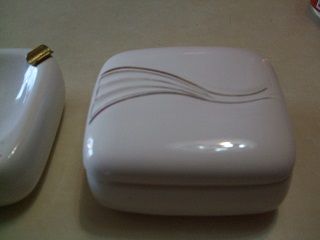 CENICERO Y TABAQUERA DE PORCELANA