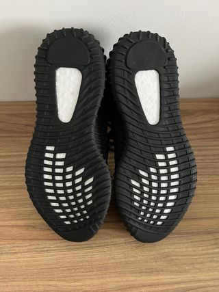 Adidas Yeezy Boost 350 V2 Gris Oscuro