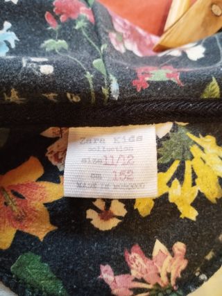 Chaqueta floral entretiempo