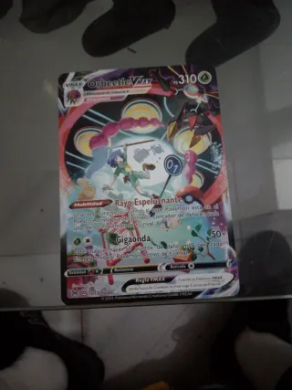 Carta Pokémon Pikachu VMAX TG17/TG30
