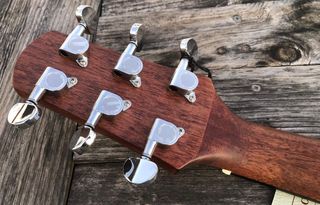 Guitarra Walden Electroacústica G-550RE