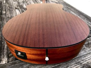 Guitarra Walden Electroacústica G-550RE