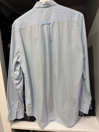 Camisa GANT azul con rayas blancas
