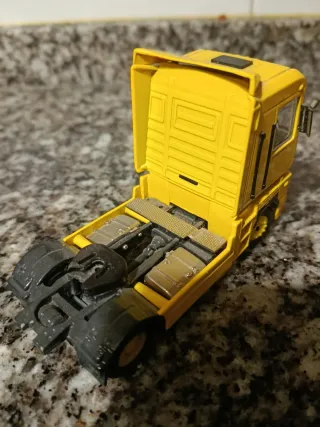 Cabeza tractora Renault Magnum