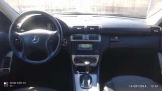 Mercedes-Benz C240 2004
