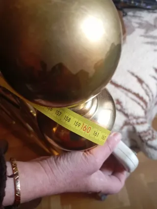 Cama Peña Vargas dorada metal