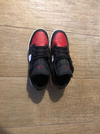 Nike Jordan 1 Low Rojas y Negras