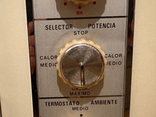 Radiador Eléctrico Garza Beige y Plateado