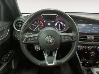 Alfa Romeo Giulia 2.2 JTDM Ti Q4