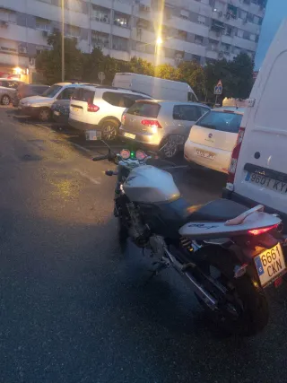 Honda Hornet 600F solo 26000mil kilómetros