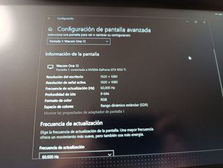 Wacom One 13 con accesorios