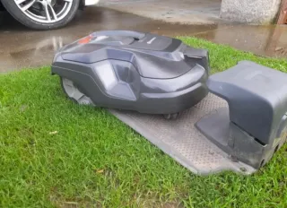 Robot cortacésped Husqvarna 315 asta 1500m2.