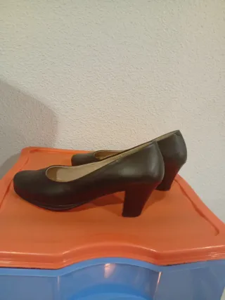 Zapatos negros de tacón