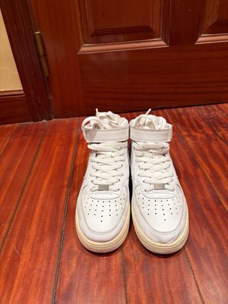 Nike Air Force 1 07 Mid Blancas