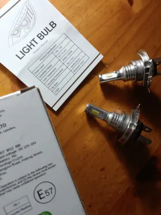 Bombilla LED H4 para coche