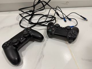 2 Mandos PS4 2a generación con cable de carga