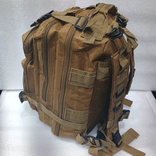 Mochila militar caqui para viaje y montaña