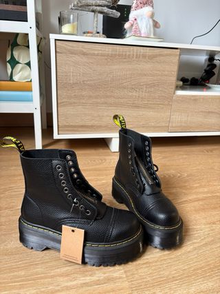 Botas Dr. Martens Negras Plataforma Cremallera