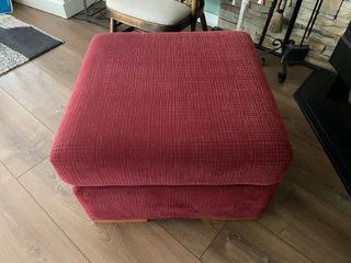 Puf/Mesa auxiliar tapizado rojo