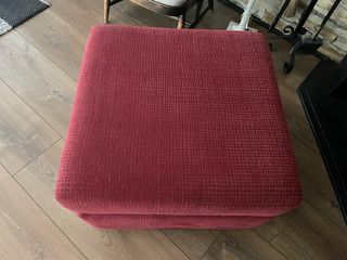 Puf/Mesa auxiliar tapizado rojo