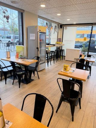 Bar en Granollers con Gran Terraza