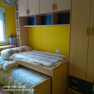 Armadio ponte in legno e plastica