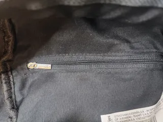 Mochila Negra Peluda de Stradivarius