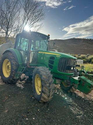 Tractor John Deere 6534