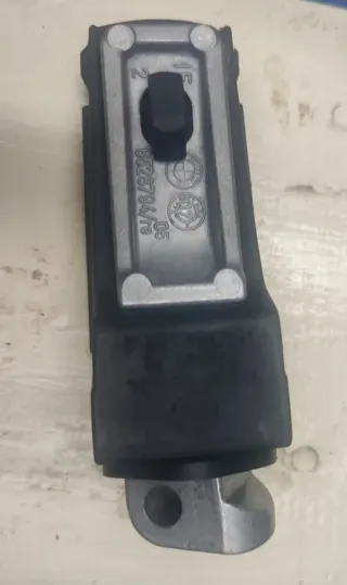 Estribo derecho BMW GS 1250 Adv copiloto