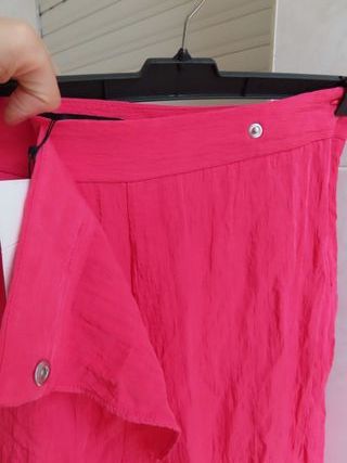ZARA nuevo con etiqueta pantalón fucsia
