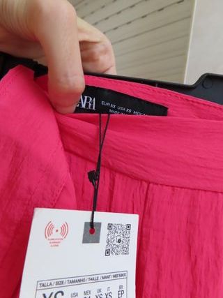 ZARA nuevo con etiqueta pantalón fucsia