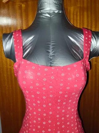 Vestido corto rojo estampado verano