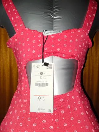 Vestido corto rojo estampado verano