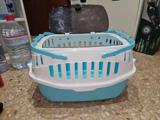 Transportín para gato blanco y turquesa